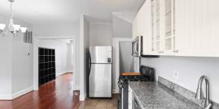 209 Douglas St NE Gallery 11