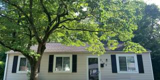 One level living! 3 bed 1 bath rancher in Glen Burnie. Gallery 1
