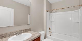 Sunny, Move-In Ready 4-Bed Home in Winter Haven with Modern Finishes and Two-Car Garage Gallery 8