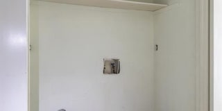 4925 Greenslope Drive Gallery 19