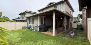 3 Bedroom 2.5 bath Single Family home with extra loft area 2 car garage and extra parking stall with PV! Gallery 20