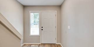 Stunning townhouse in Canby- 3 bed / 2.5 bath , garage, AC Gallery 4