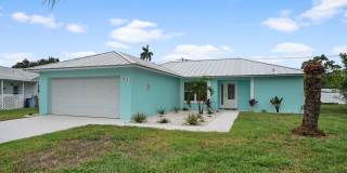 Perfect West Bradenton Location - 2 bedroom / 2 bathroom Home Gallery 1