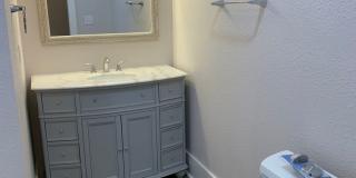 2 Bed/2 Bath- Newly Renovated!! Gallery 1