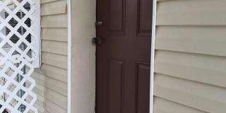 Cute 2 Bedroom 1 Bath with huge Screen Porch Gallery 22