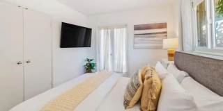 8373 El Paseo Grande Gallery 18