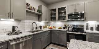 Arista at Riverstone Age 55+ Apartment Homes Gallery 30