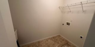 Spacious 2 bed/2.5 bath with bonus room townhome off Road 68 Gallery 18