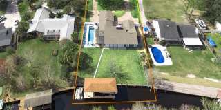 Waterfront Luxury Living – 4 Bed / 3 Bath – Over 2,600 Sq Ft Gallery 64