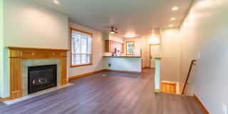 Pacific Pointe Apartments Gallery 9