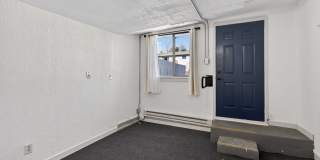 Charming 1BR Duplex in Colorado Springs Gallery 4