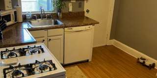Lovely Hampden EOG 2bd/2ba Rowhome w CAC & W/D! Available 7/15 Gallery 9