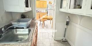 Gorgeous modern entire home perfect for large student groups available 9/1/2027 Gallery 12