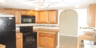 22182 PEACHLAND Boulevard Gallery 5
