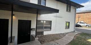 2611 W WARDCLIFFE Drive unit: B Gallery 1