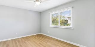 Adorable Beach Townhouse Close to Downtown Gallery 18