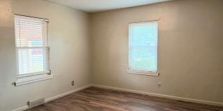 Adorable, Unique, and Roomy 3/2 Close to Tech! Move in Special Half off First Month! Gallery 16