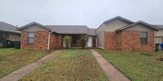 (2) Bed/(2) Bath Duplex Avail NOW! Gallery 1