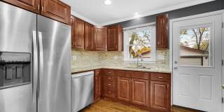 6661 Glenview Drive Gallery 14