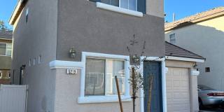 Beautiful 3 Bedroom Home Near Sunrise Mountain Gallery 1