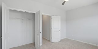 1422 Creekside Circle Gallery 24