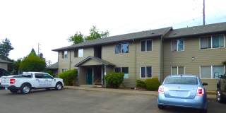 Rent Special: 1/2 Off June's Rent!! Second Floor 3 Bedroom apartment Gallery 35