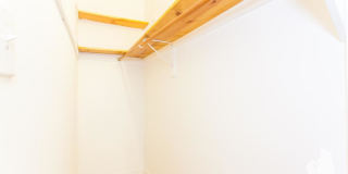 544 W Wellington Ave Gallery 6