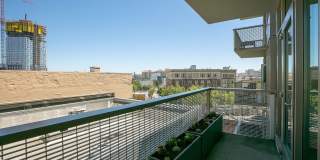 Gorgeous designer one bedroom in Hayes Valley w/lots of light, views, W/D, private patio, roof deck, gym and parking! Gallery 25