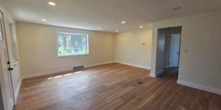 Fully Updated 3-bedroom, 2-bathroom house for rent in North Allegheny School District! Gallery 10