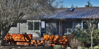 One Of A Kind Freeland Home with Two Seperate Living Areas!! Gallery 1