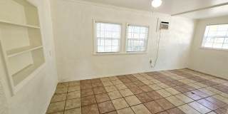 15 N Mango St # W Gallery 7