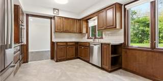 2056 Laurel Hill Drive Gallery 11