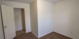 Central 3 bedroom Duplex Gallery 16