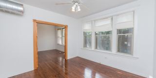 1940 West Winona Street Gallery 3