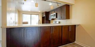 5760 Owensmouth Avenue Gallery 6