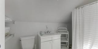 51 Powel Ave Gallery 29