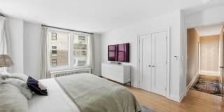 50 E 72ND Street Gallery 10