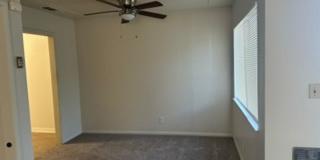 Tower District home, easy access to FWY 99 Gallery 4