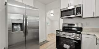 76 N Merrimac Street Gallery 7