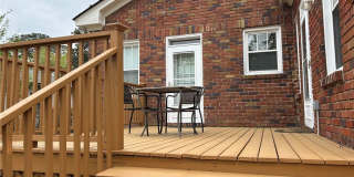 1106 E 51st Street Gallery 22