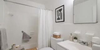Briarcliff Gallery 37