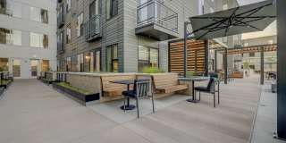 CINQ Gallery 15
