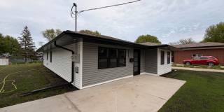 Beautifully Remodeled Zero Entry 2 Bedroom $1850 Gallery 1