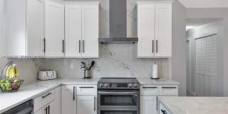 1800 Water Ridge Dr Gallery 25