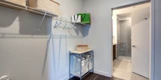 640 North Wells Gallery 27