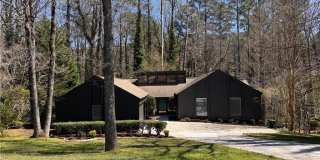 192 Kings Row NE Gallery 1