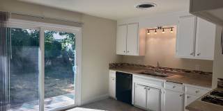 Spacious Duplex in Anderson w/ Yard! Spacious Duplex in Anderson w/ Yard! Gallery 3