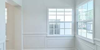 (73) The Maisel Manor Gallery 12