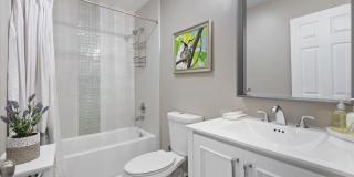 1532 N BROADWAY Gallery 37