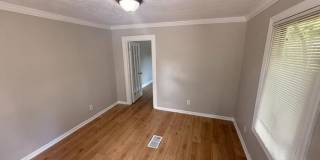2206 Lyon Avenue Gallery 3